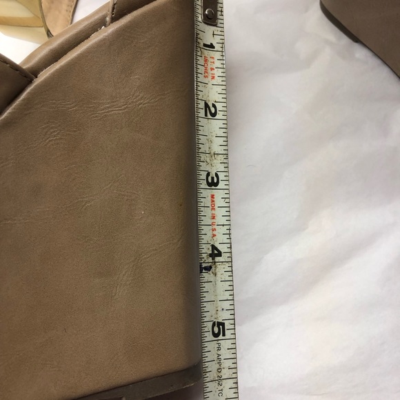 KAYLEEN By Los Angeles Women's size 10 taupe/beige with gold plates 5” Wedges - Picture 16 of 16